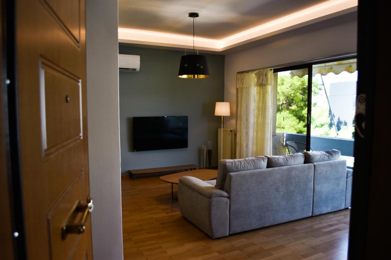 Βright Walled Designed Apt In Glyfada Center เอเธนส์ ภายนอก รูปภาพ
