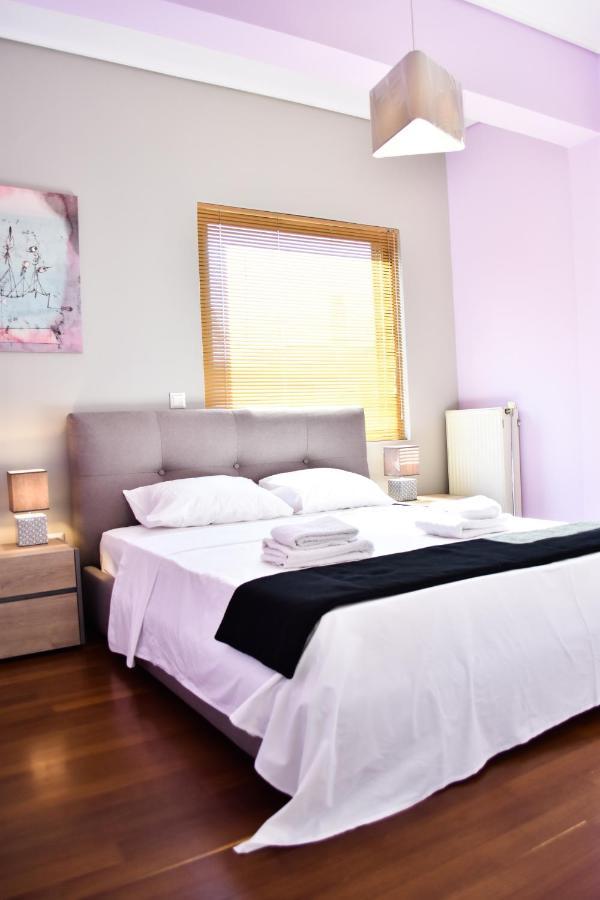 Βright Walled Designed Apt In Glyfada Center เอเธนส์ ภายนอก รูปภาพ