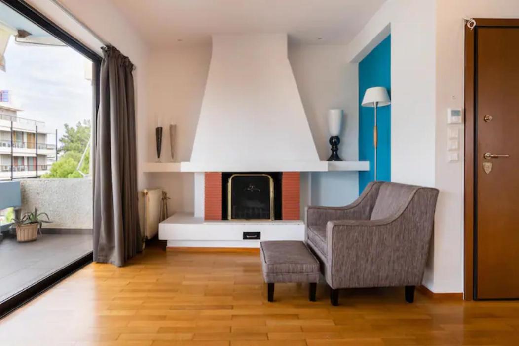 Βright Walled Designed Apt In Glyfada Center เอเธนส์ ภายนอก รูปภาพ
